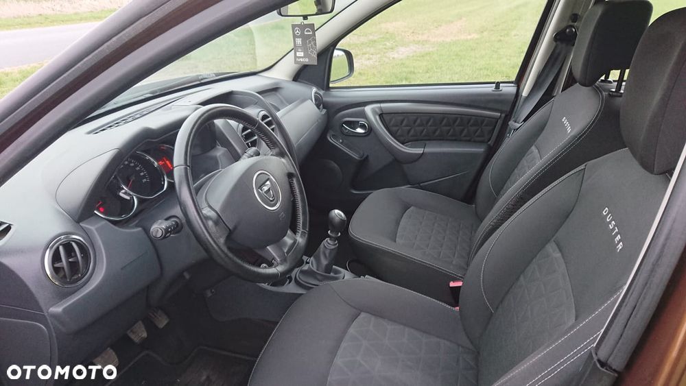 Dacia Duster 1.6 16V 105 4x4 Laureate - 7