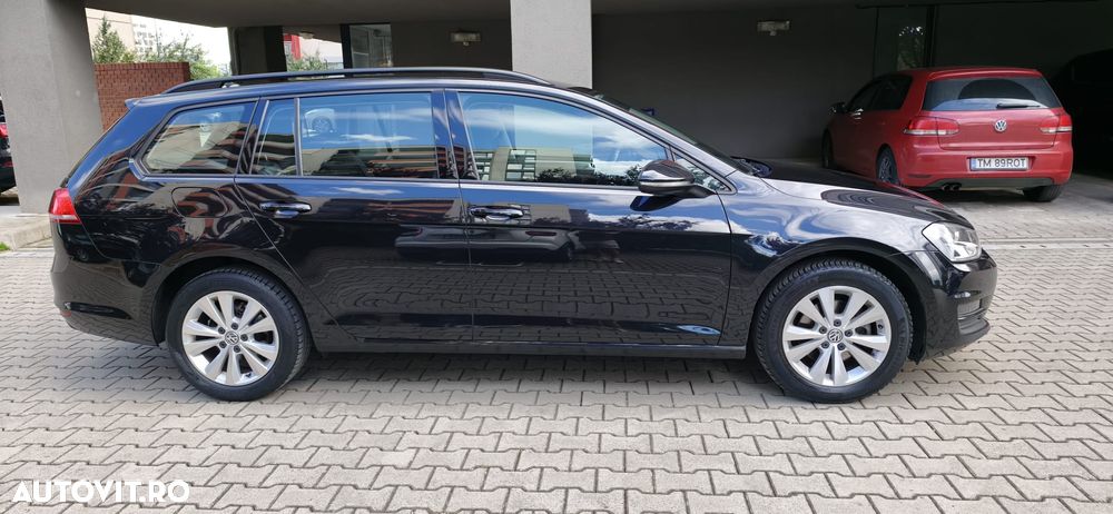 Volkswagen Golf - 10