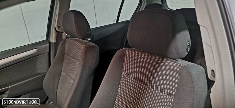 Opel Astra 1.7 CDTI Cosmo - 11