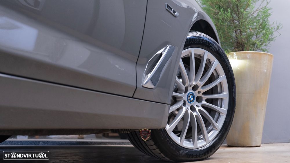 BMW 520 e - 12