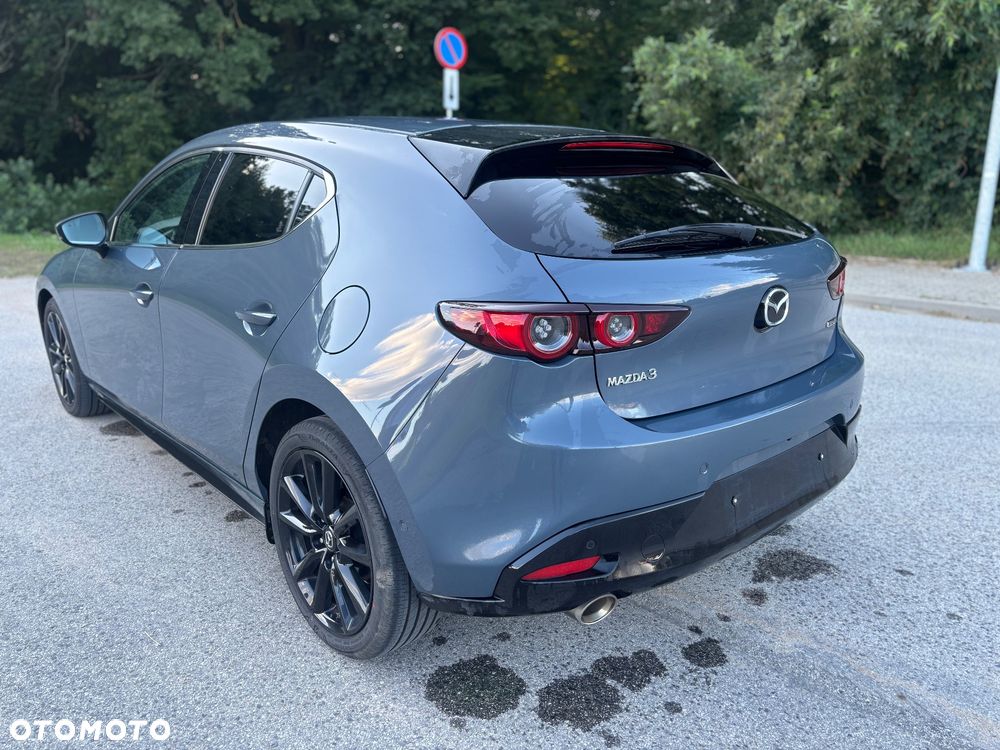 Mazda 3 - 4