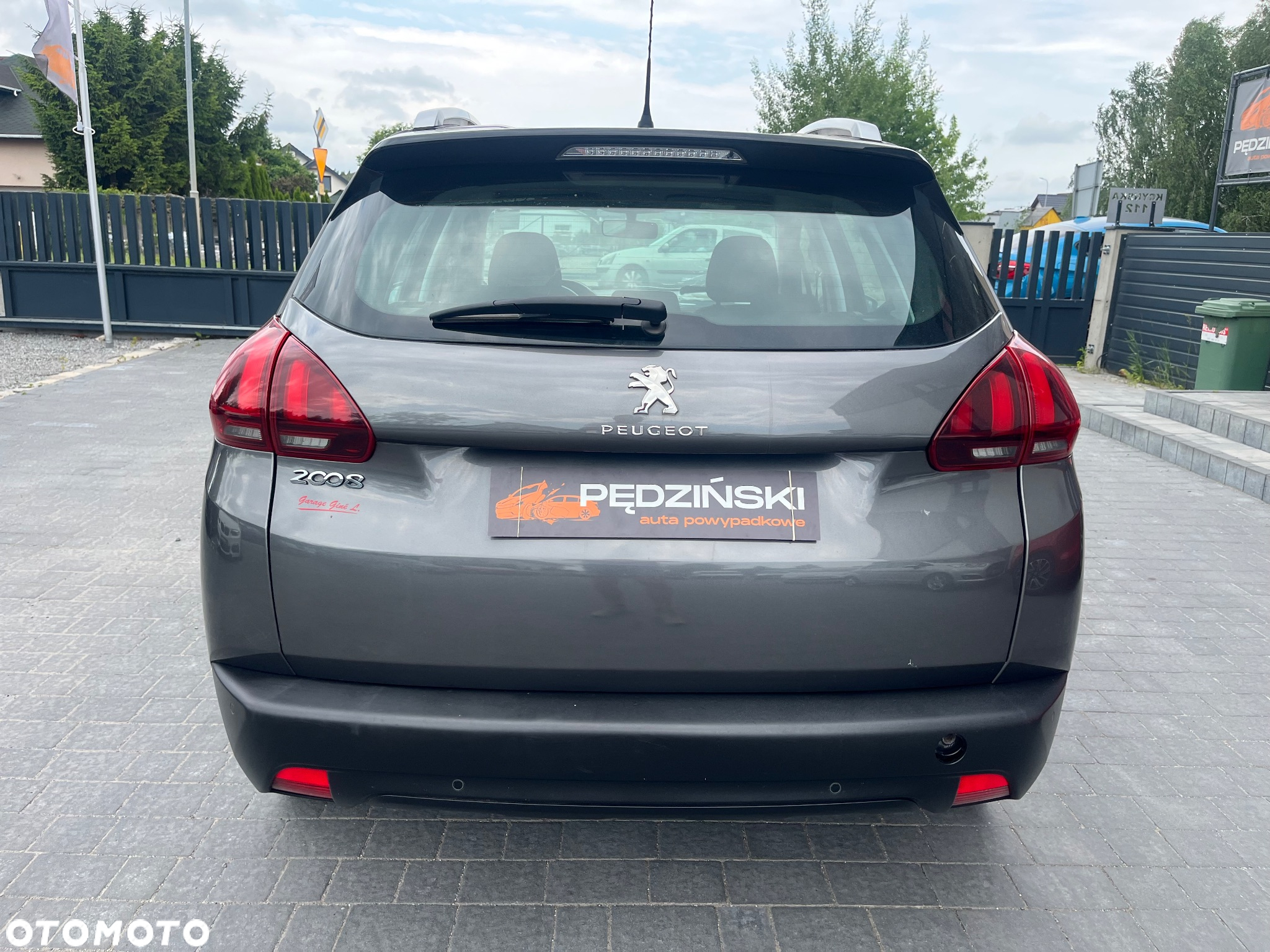 Peugeot 2008 - 5