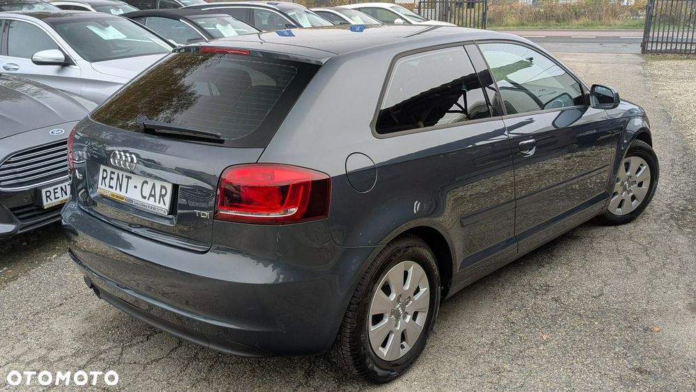 Audi A3 3-drzwiowe 1.6 TDI Ambiente - 12