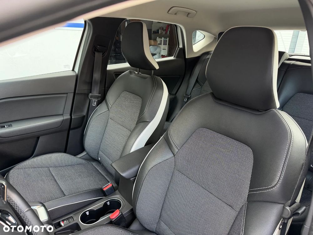 Renault Captur 1.3 TCe mHEV Intens EDC - 18