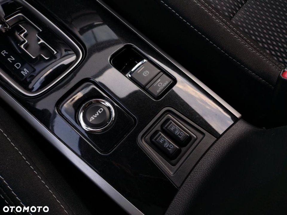 Mitsubishi Outlander - 29