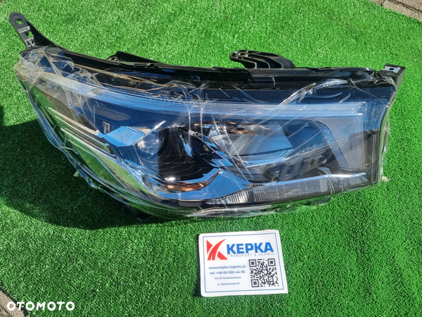 MAXUS Deliver 9 Lampa przednia prawa reflektor prawy
