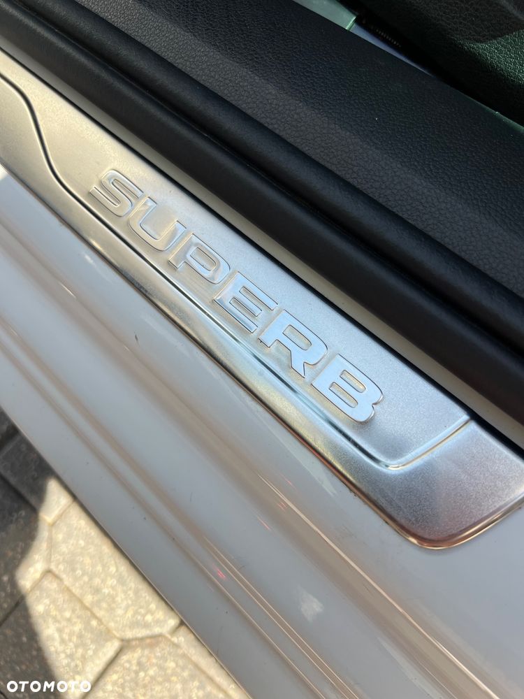 Skoda Superb 2.0 TSI Sportline DSG - 7