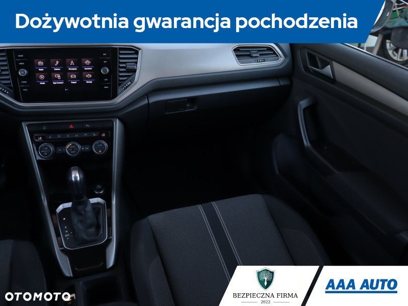 Volkswagen T-Roc - 10