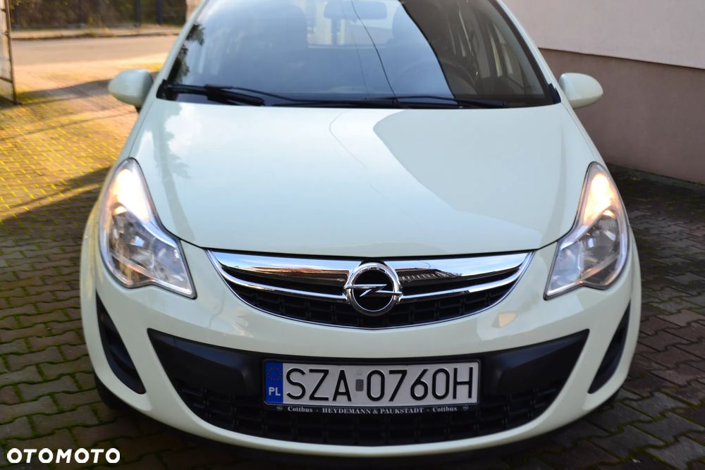 Opel Corsa 1.4 Cosmo - 4