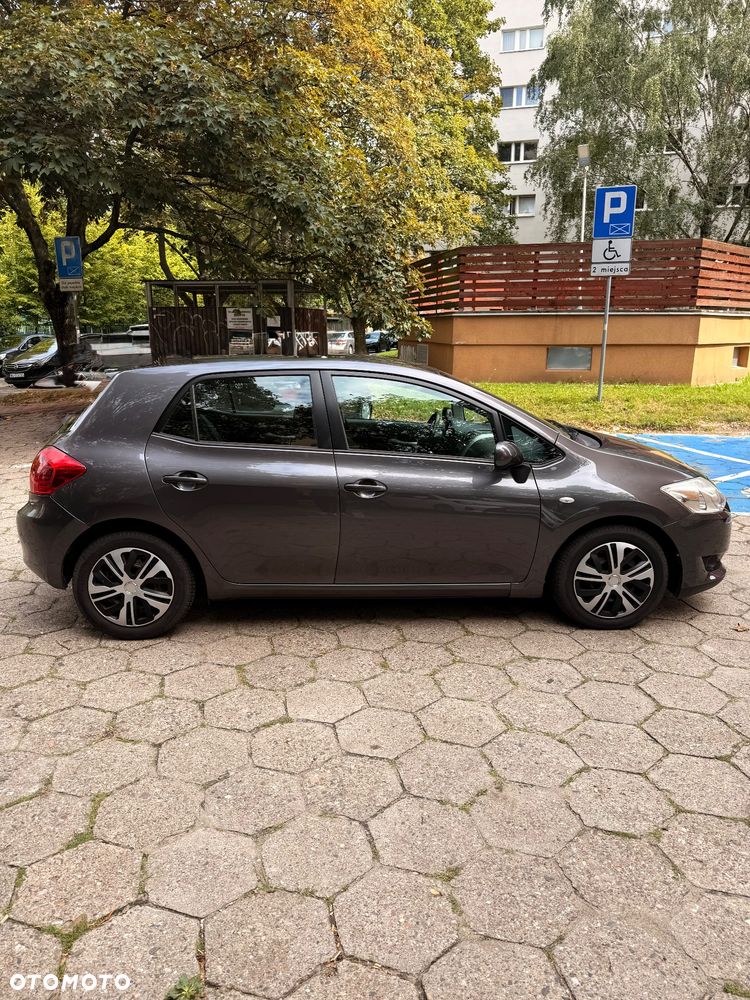 Toyota Auris 2.0 D-4D Sol - 4