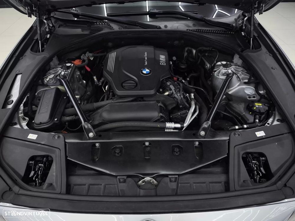 BMW 520 d Auto - 14