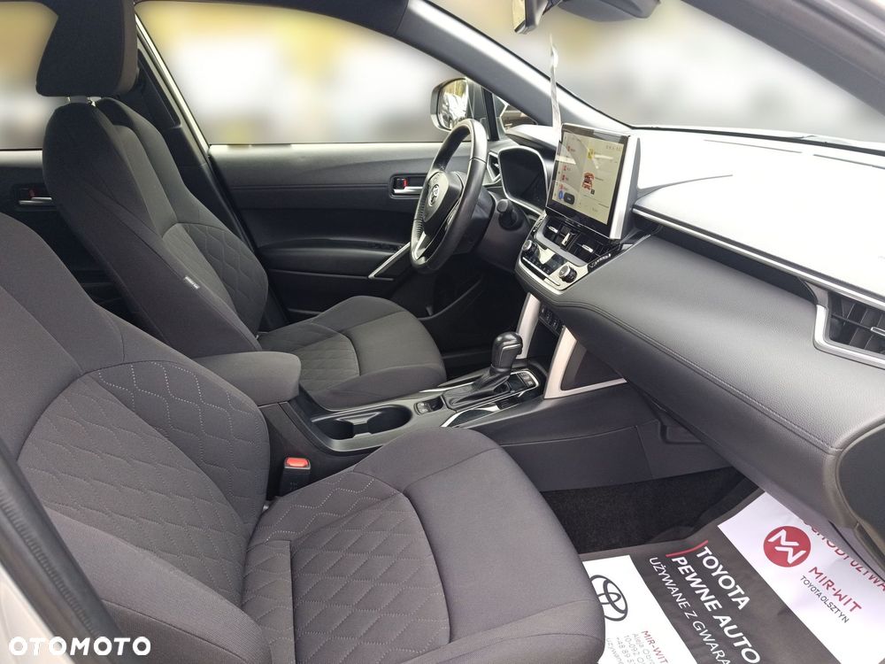 Toyota Corolla Cross - 10