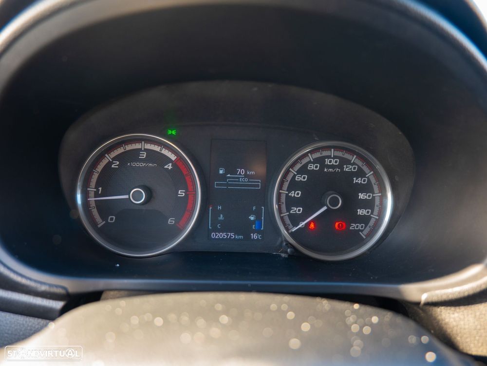 Mitsubishi L200 2.3 DI-D CD Invite 4WD - 16