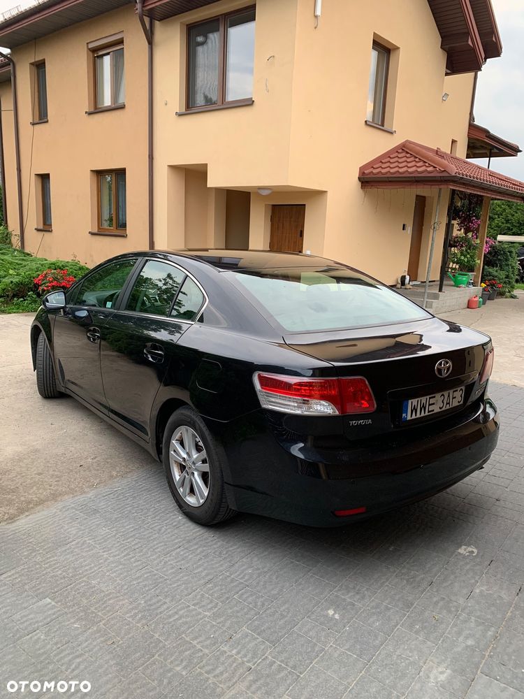 Toyota Avensis - 4