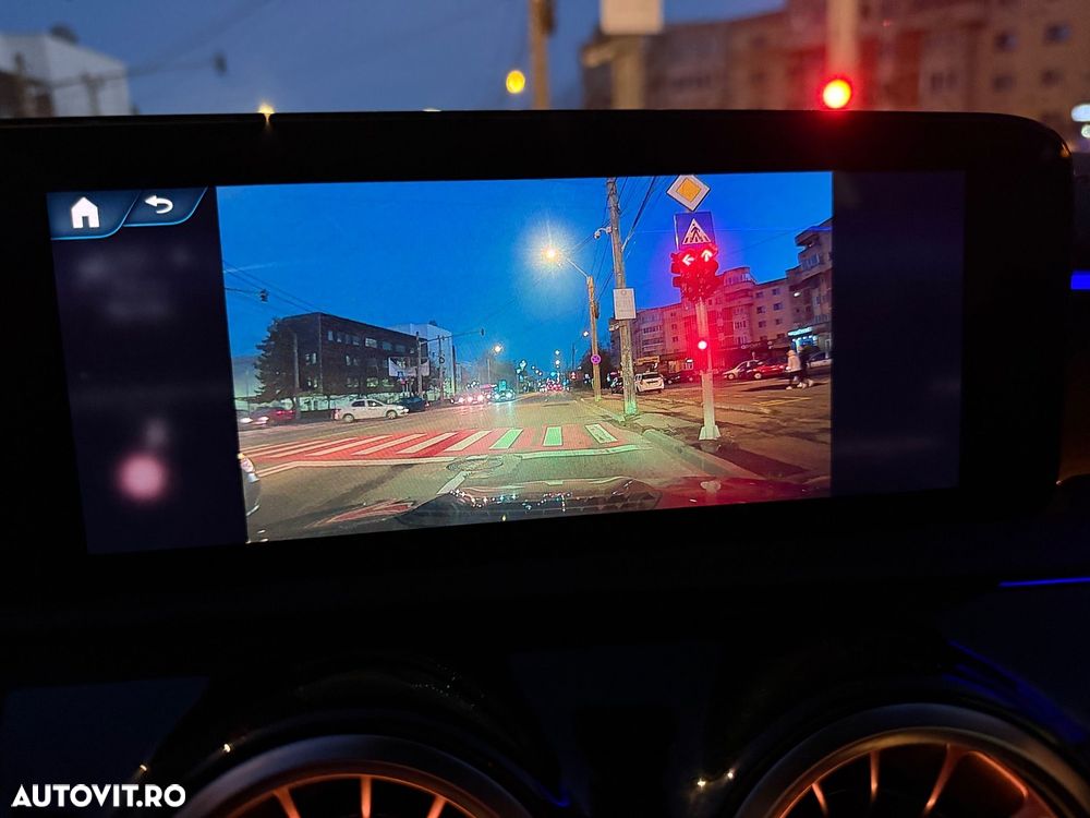 Mercedes-Benz CLA 180 7G-DCT AMG Line - 28