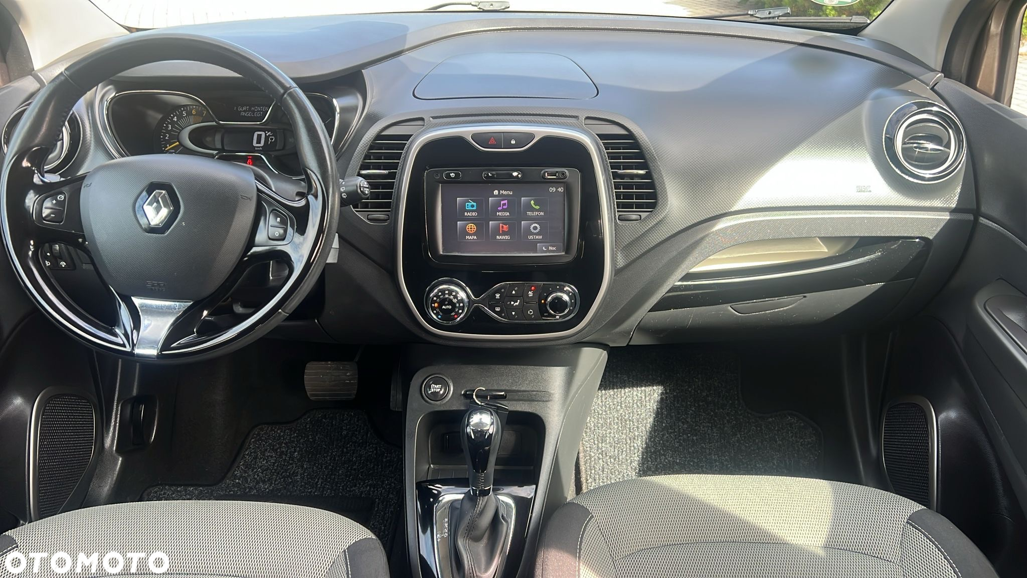 Renault Captur - 4