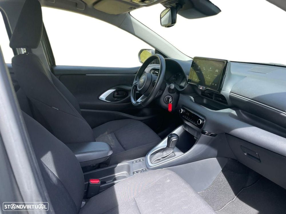 Toyota Yaris - 7