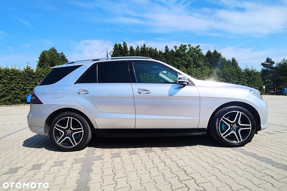 Mercedes-Benz ML 350 BlueTEC 4-Matic - 10