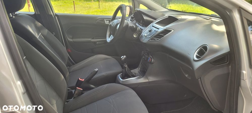 Ford Fiesta - 27