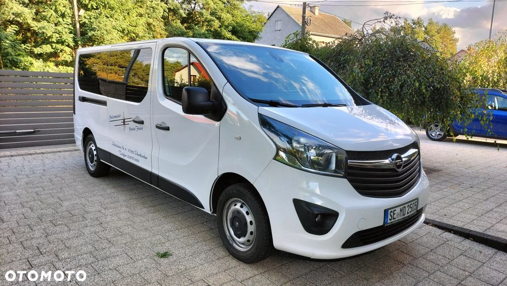 Opel Vivaro - 1