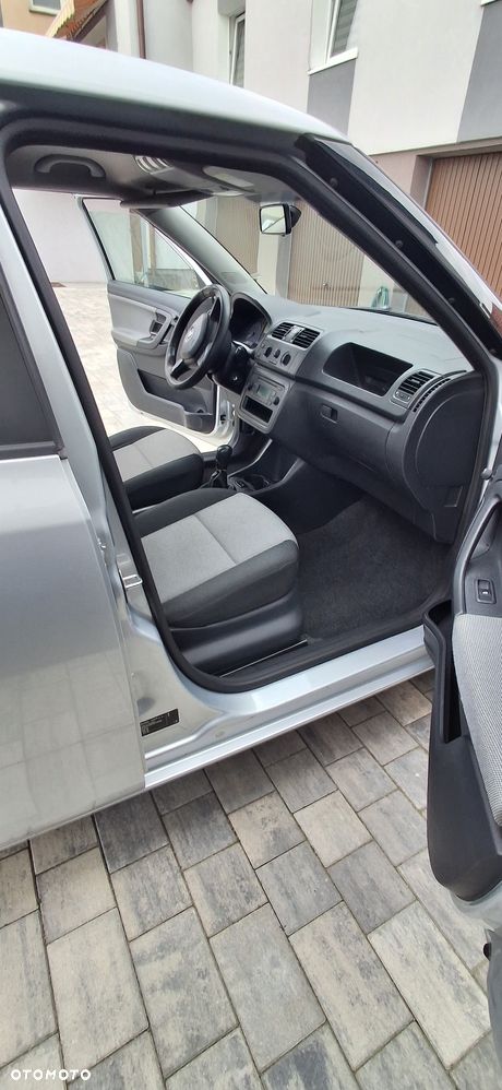Skoda Fabia 1.6 TDI DPF Active Plus - 12