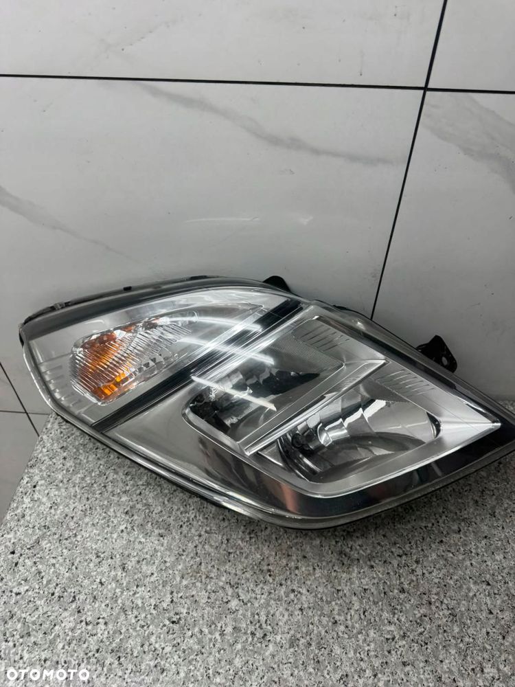 lampa reflektor prawy przód nissan interstar nv400 26010 bz50a 2010 - 2023 - 2