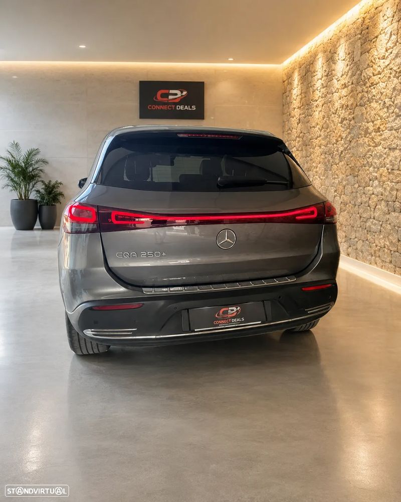 Mercedes-Benz EQA - 4
