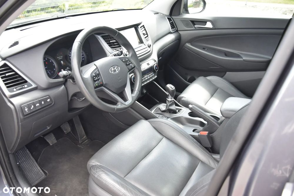 Hyundai Tucson - 16