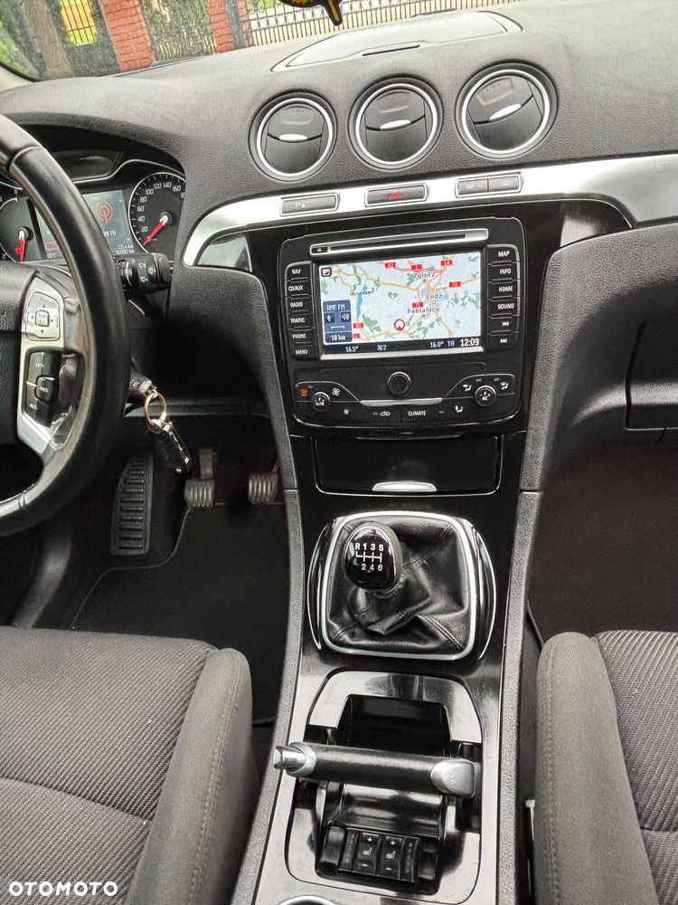 Ford S-Max 2.0 TDCi DPF Titanium X - 36