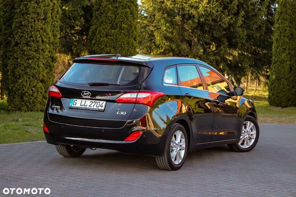 Hyundai i30 i30cw 1.4 Fifa World Cup Edition - 17