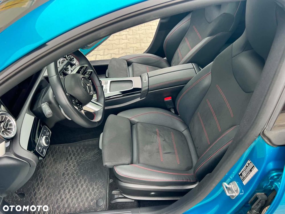 Mercedes-Benz CLA - 17