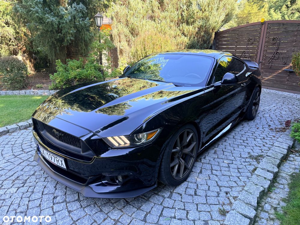 Ford Mustang 5.0 V8 GT - 2