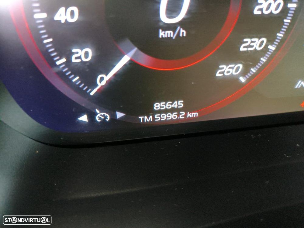 Volvo XC 40 1.5 T5 PHEV R-Design - 6