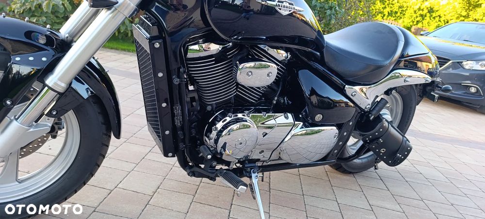 Suzuki Intruder - 41
