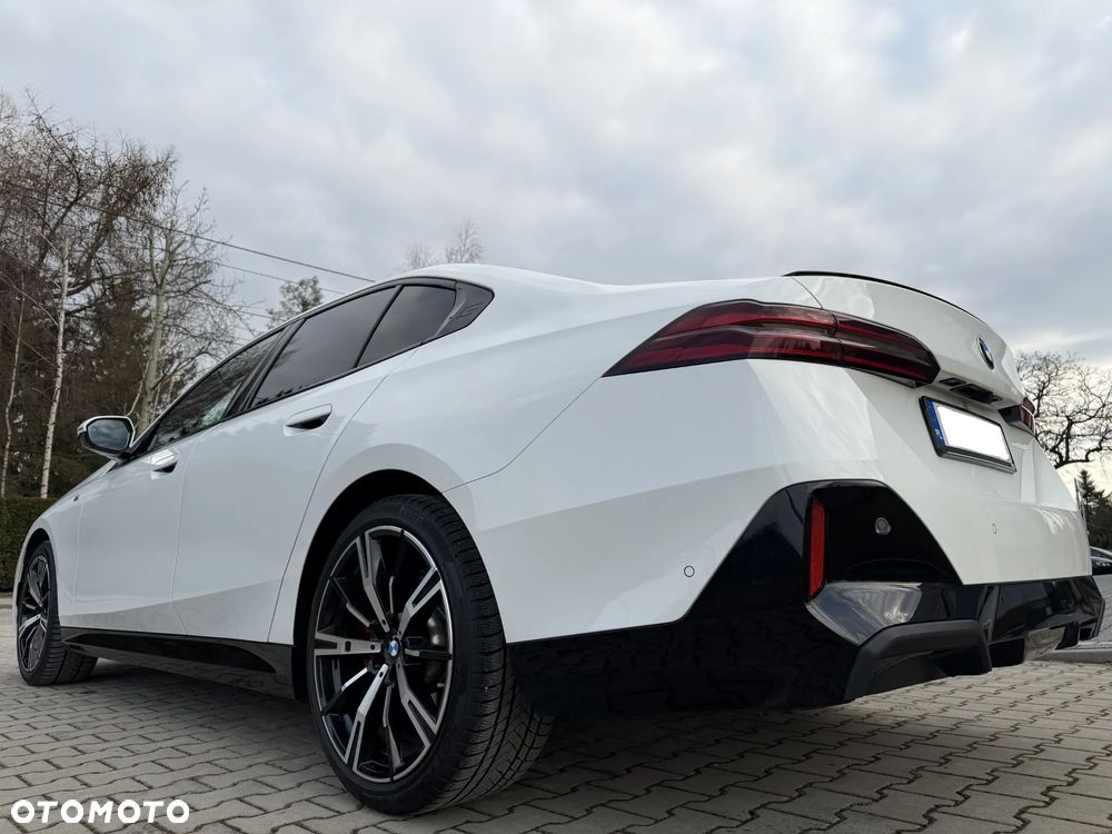 BMW Seria 5 ver-520d-xdrive-mhev-m-sport - 6