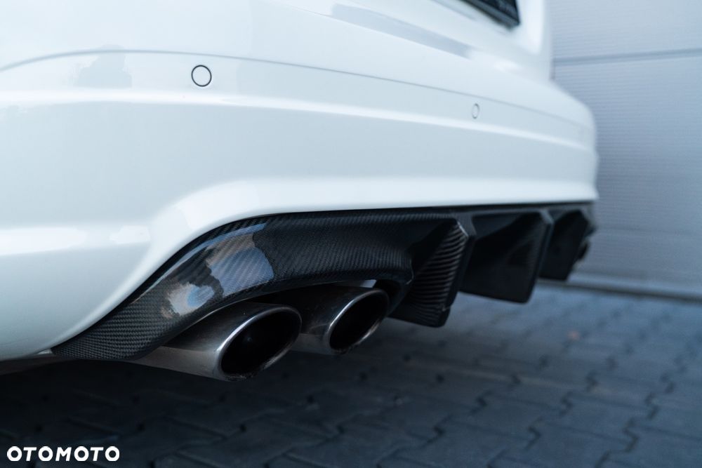 Mercedes-Benz Klasa C 63 AMG 7G-TRONIC - 22