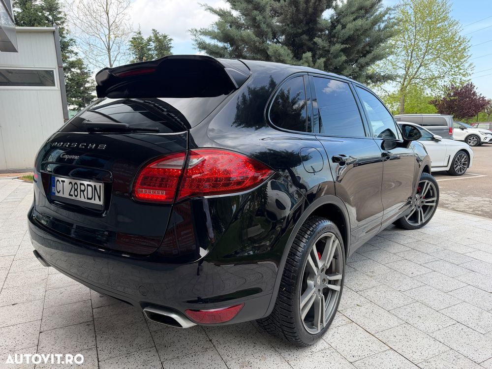 Porsche Cayenne Platinum Edition - 3