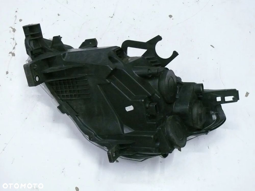 LAMPA PRZEDNIA PRAWA CITROEN BERLINGO III 2008 2012 - 4