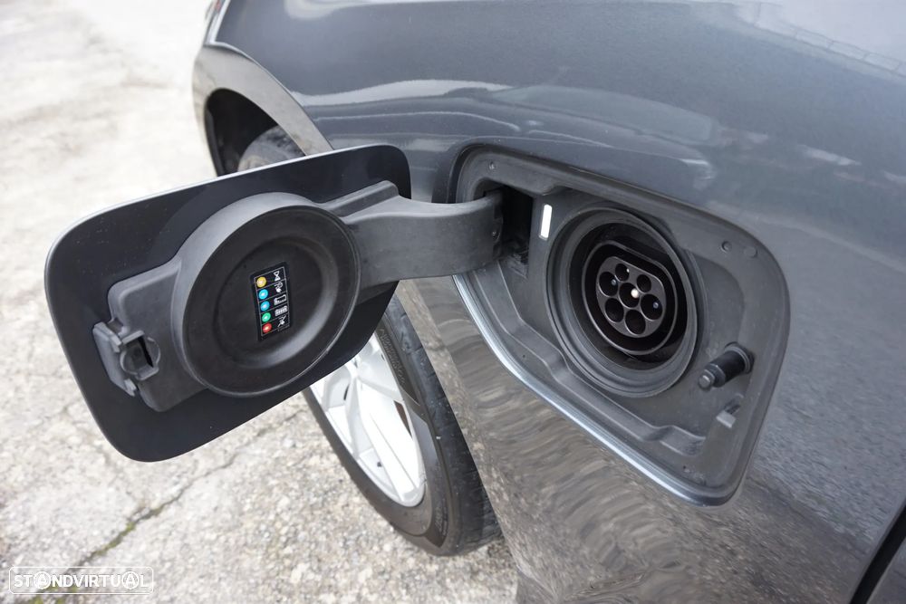 BMW 330 e Corporate Edition Auto - 10