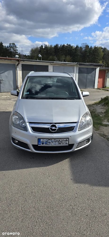 Opel Zafira 1.9 CDTI Cosmo - 1