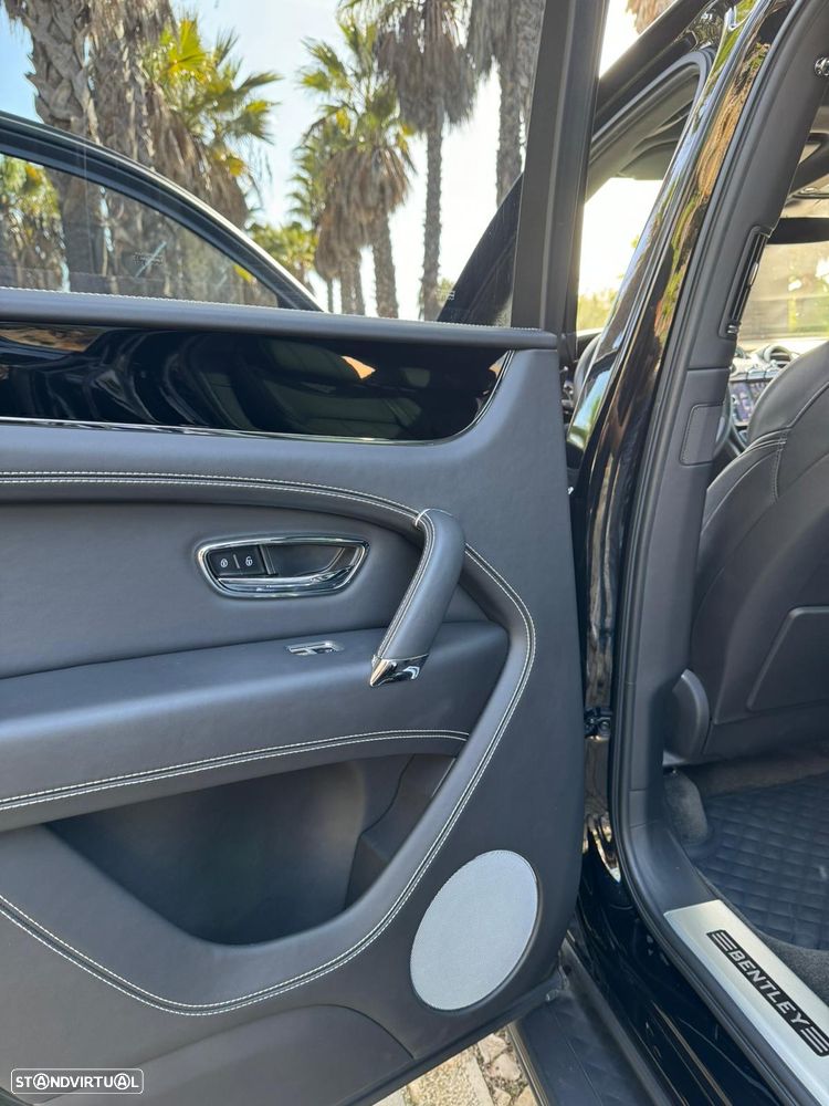 Bentley Bentayga V8 - 7