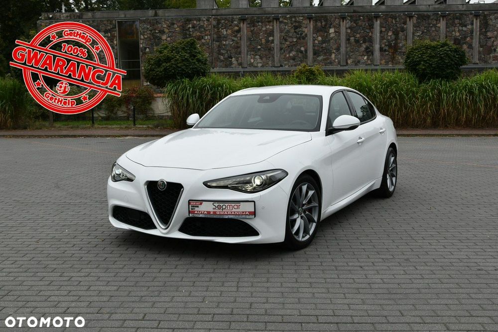 Alfa Romeo Giulia - 1