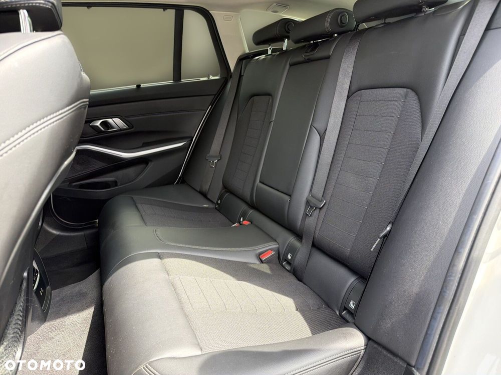 BMW Seria 3 - 13