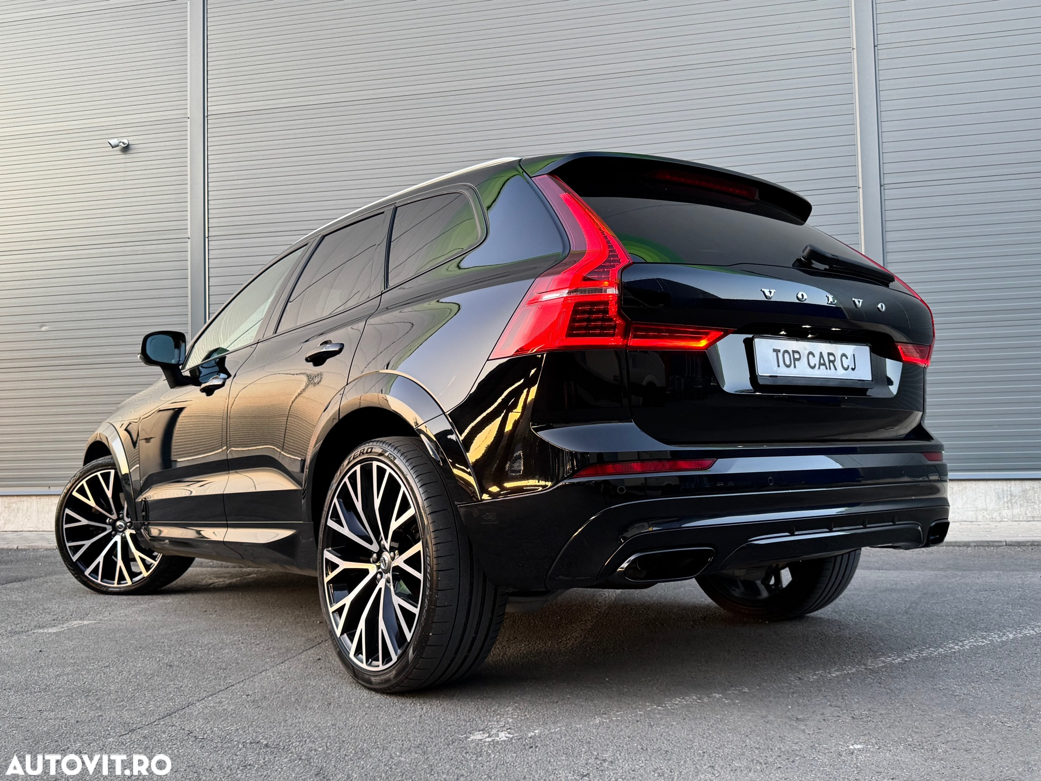 Volvo XC 60 D5 AWD R-Design - 14