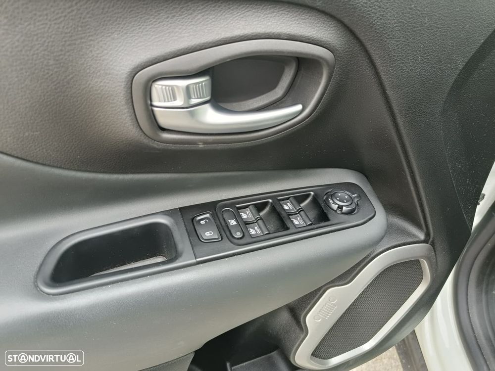 Jeep Renegade 1.0 T-GDI 80th Anniversary - 26