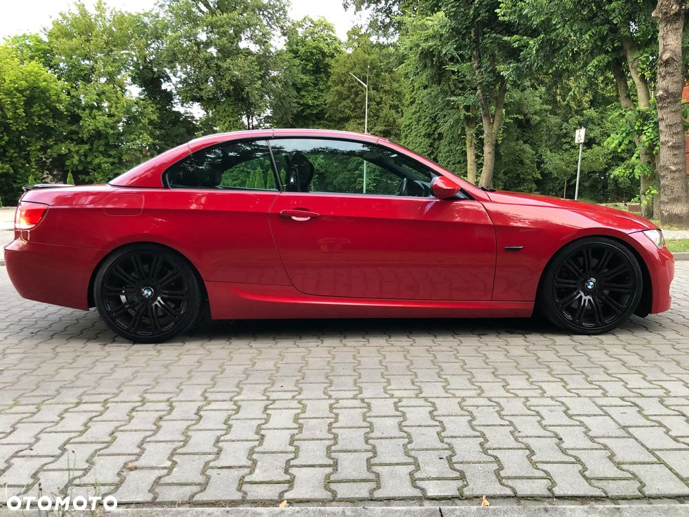 BMW Seria 3 330i Cabrio - 38