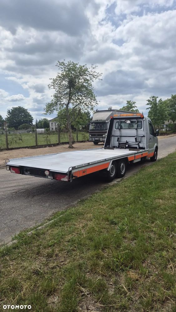 Volkswagen Crafter - 2