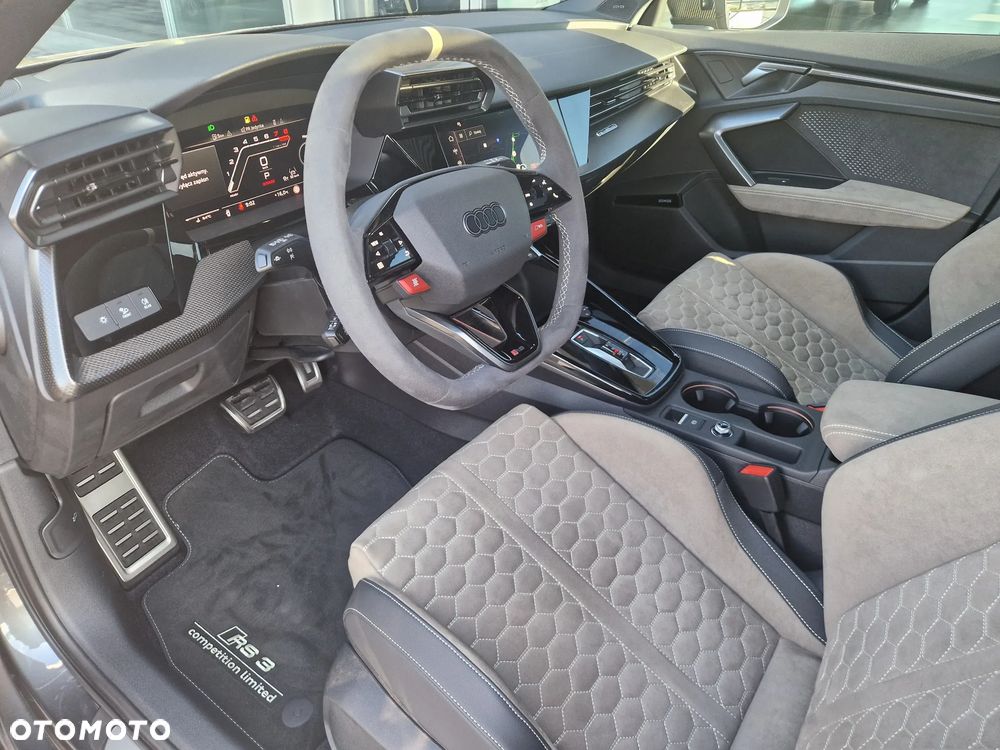 Audi RS3 Sportback TFSI Quattro S tronic - 9