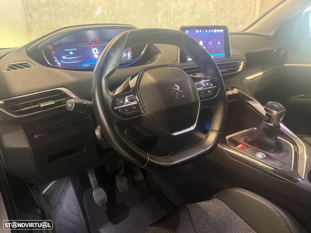 Peugeot 5008 1.6 BlueHDi Allure J18 - 24