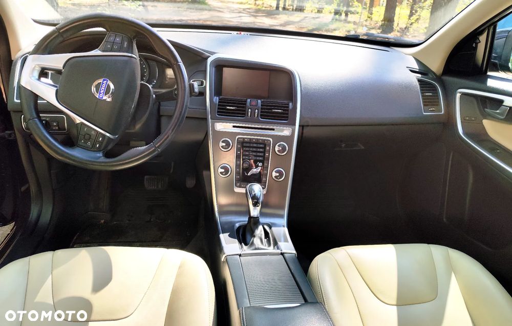 Volvo XC 60 T5 Geartronic Momentum - 21